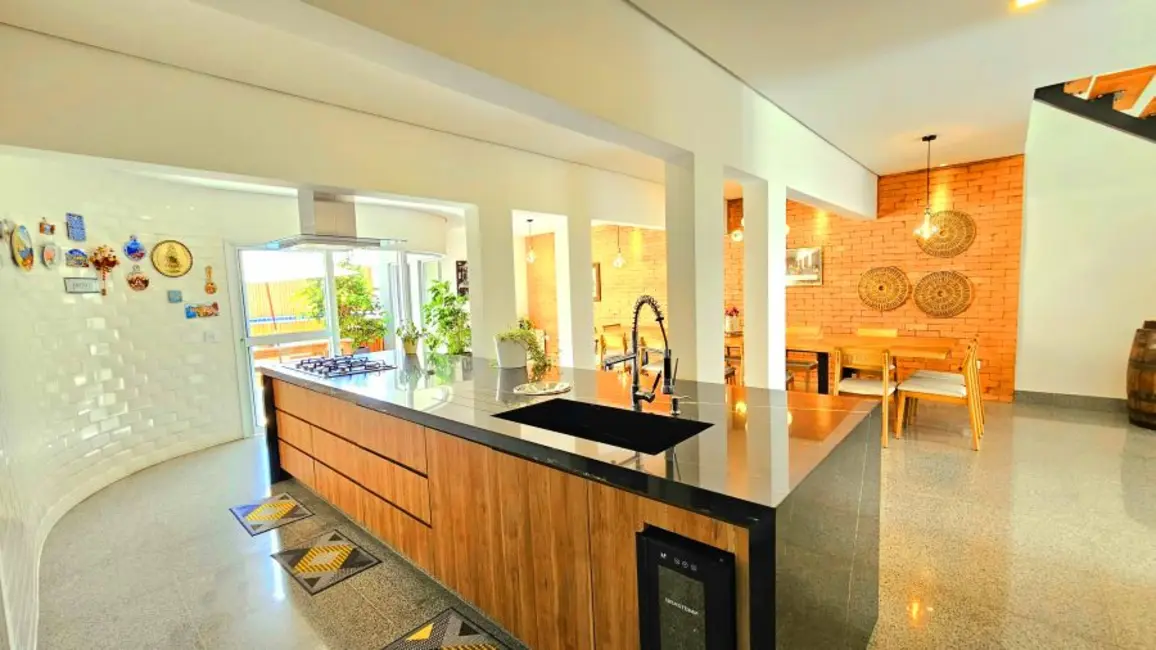 Foto 7 de Casa de Condomínio com 4 quartos à venda, 380m2 em Bom Jesus Dos Perdoes - SP