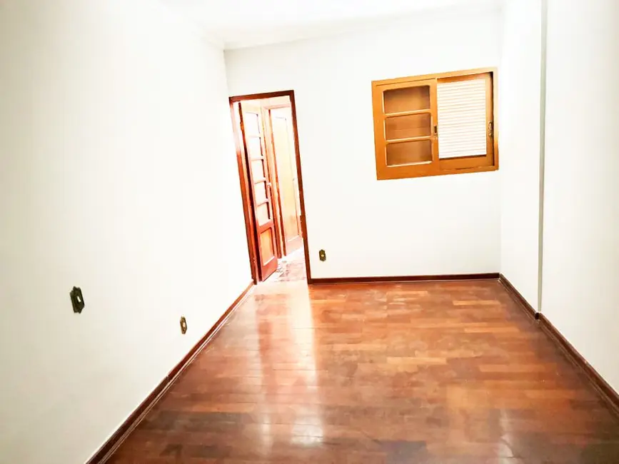 Foto 8 de Casa com 3 quartos à venda, 188m2 em Jardim São Lourenço, Braganca Paulista - SP