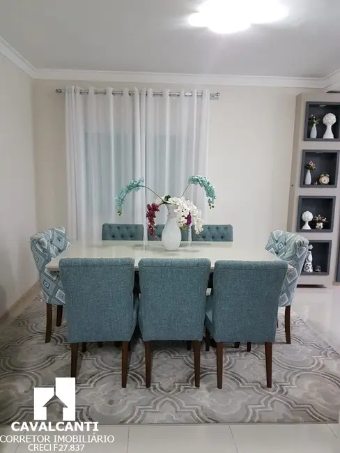Casa com 3 quartos à venda, 190m2 em Cruzeiro, Sao Jose Dos Pinhais - PR - imagem 7 Foto 7 de Casa com 3 quartos à venda, 190m2 em Cruzeiro, Sao Jose Dos Pinhais - PR