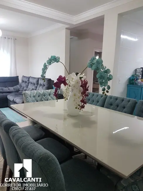 Casa com 3 quartos à venda, 190m2 em Cruzeiro, Sao Jose Dos Pinhais - PR - imagem 6 Foto 6 de Casa com 3 quartos à venda, 190m2 em Cruzeiro, Sao Jose Dos Pinhais - PR