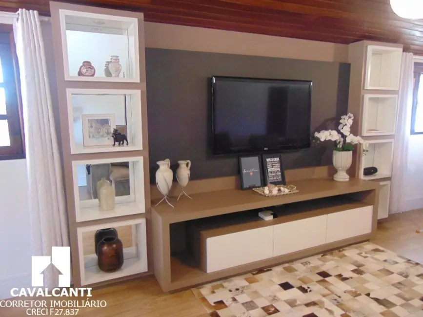 Casa com 4 quartos à venda, 220m2 em Colônia Rio Grande, Sao Jose Dos Pinhais - PR - imagem 4 Foto 4 de Casa com 4 quartos à venda, 220m2 em Colônia Rio Grande, Sao Jose Dos Pinhais - PR