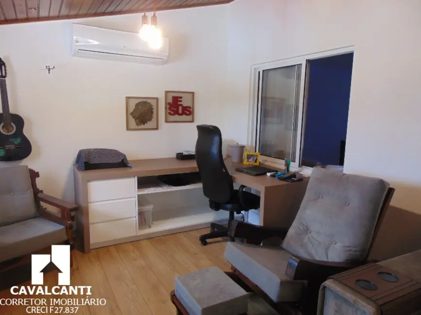 Casa com 4 quartos à venda, 220m2 em Colônia Rio Grande, Sao Jose Dos Pinhais - PR - imagem 6 Foto 6 de Casa com 4 quartos à venda, 220m2 em Colônia Rio Grande, Sao Jose Dos Pinhais - PR