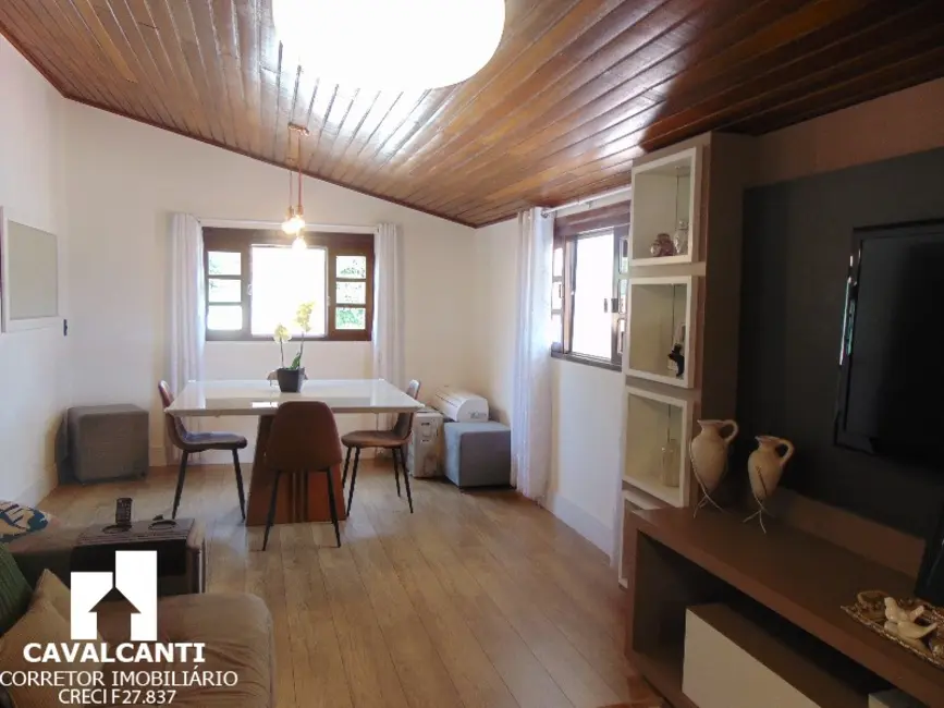 Casa com 4 quartos à venda, 220m2 em Colônia Rio Grande, Sao Jose Dos Pinhais - PR - imagem 9 Foto 9 de Casa com 4 quartos à venda, 220m2 em Colônia Rio Grande, Sao Jose Dos Pinhais - PR