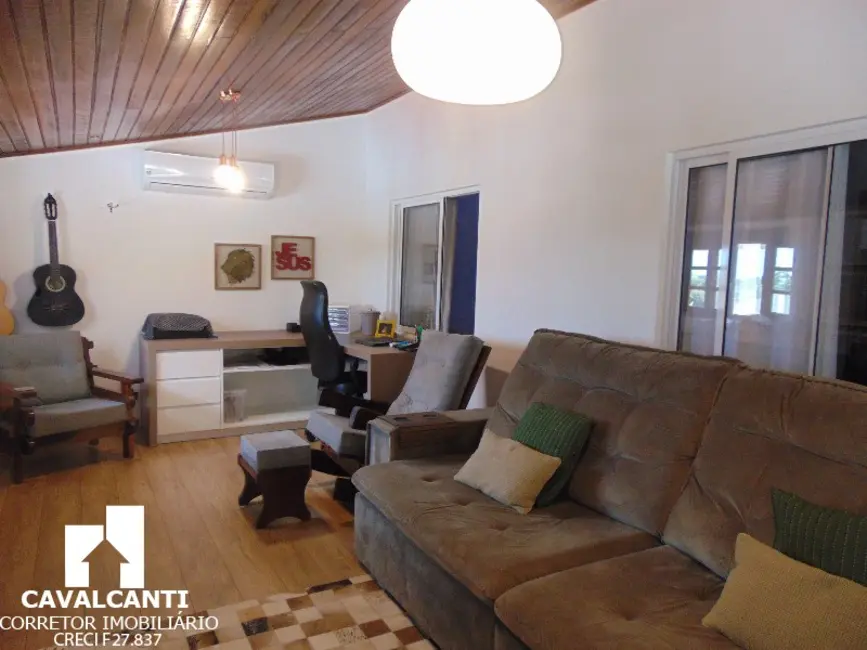 Casa com 4 quartos à venda, 220m2 em Colônia Rio Grande, Sao Jose Dos Pinhais - PR - imagem 7 Foto 7 de Casa com 4 quartos à venda, 220m2 em Colônia Rio Grande, Sao Jose Dos Pinhais - PR