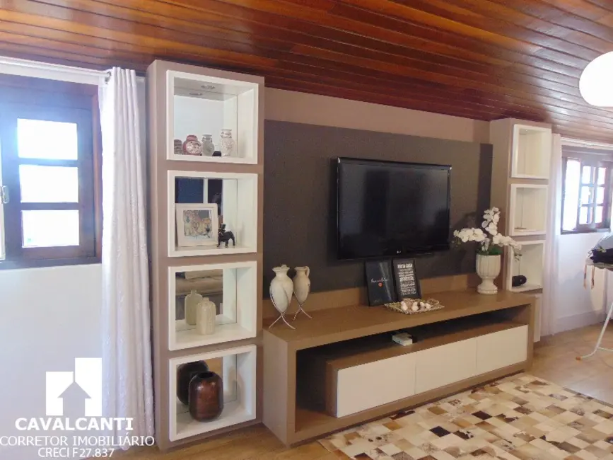 Casa com 4 quartos à venda, 220m2 em Colônia Rio Grande, Sao Jose Dos Pinhais - PR - imagem 3 Foto 3 de Casa com 4 quartos à venda, 220m2 em Colônia Rio Grande, Sao Jose Dos Pinhais - PR