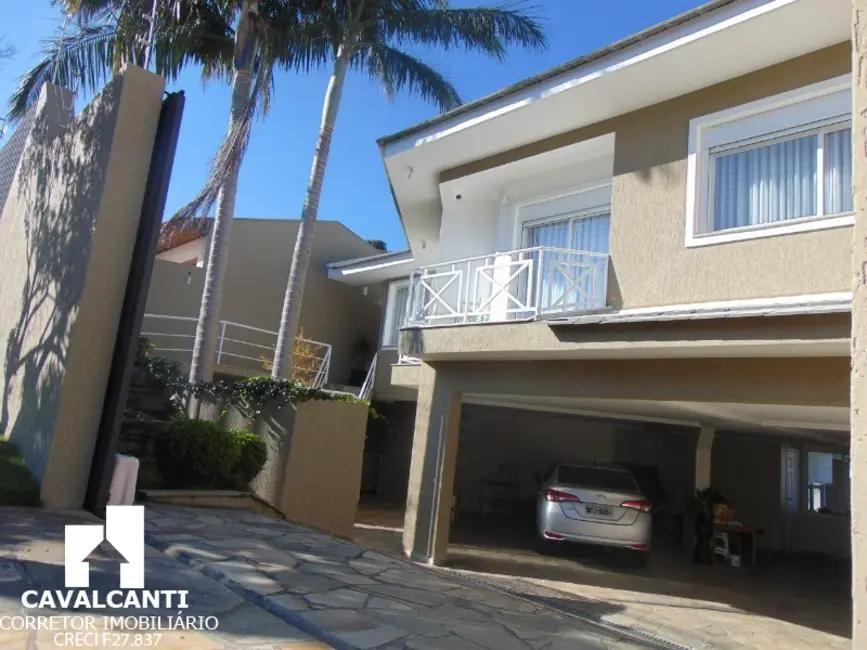 Casa com 3 quartos à venda, 450m2 em Aristocrata, Sao Jose Dos Pinhais - PR - imagem 4 Foto 4 de Casa com 3 quartos à venda, 450m2 em Aristocrata, Sao Jose Dos Pinhais - PR