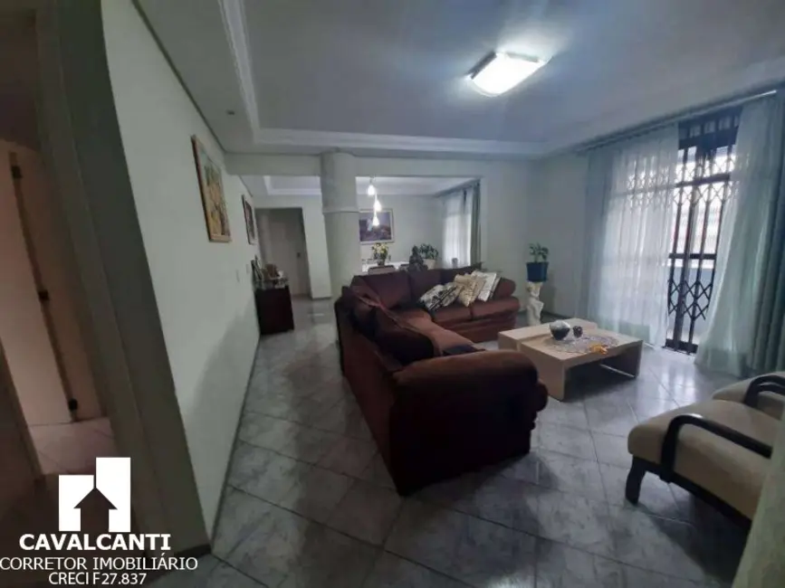 Casa com 4 quartos à venda, 438m2 em Parque da Fonte, Sao Jose Dos Pinhais - PR - imagem 7 Foto 7 de Casa com 4 quartos à venda, 438m2 em Parque da Fonte, Sao Jose Dos Pinhais - PR