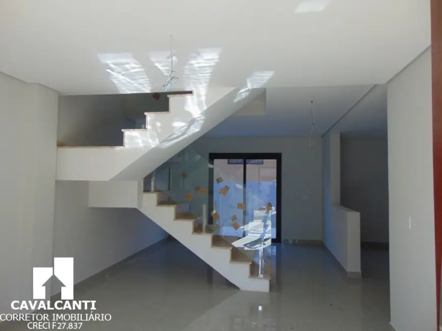 Casa de Condomínio com 3 quartos à venda, 192m2 em Bom Jesus, Sao Jose Dos Pinhais - PR - imagem 4 Foto 4 de Casa de Condomínio com 3 quartos à venda, 192m2 em Bom Jesus, Sao Jose Dos Pinhais - PR