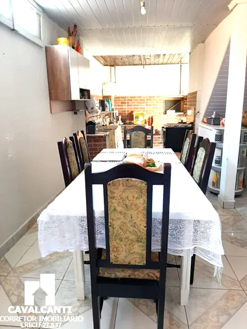 Casa com 4 quartos à venda, 165m2 em Iná, Sao Jose Dos Pinhais - PR - imagem 3 Foto 3 de Casa com 4 quartos à venda, 165m2 em Iná, Sao Jose Dos Pinhais - PR