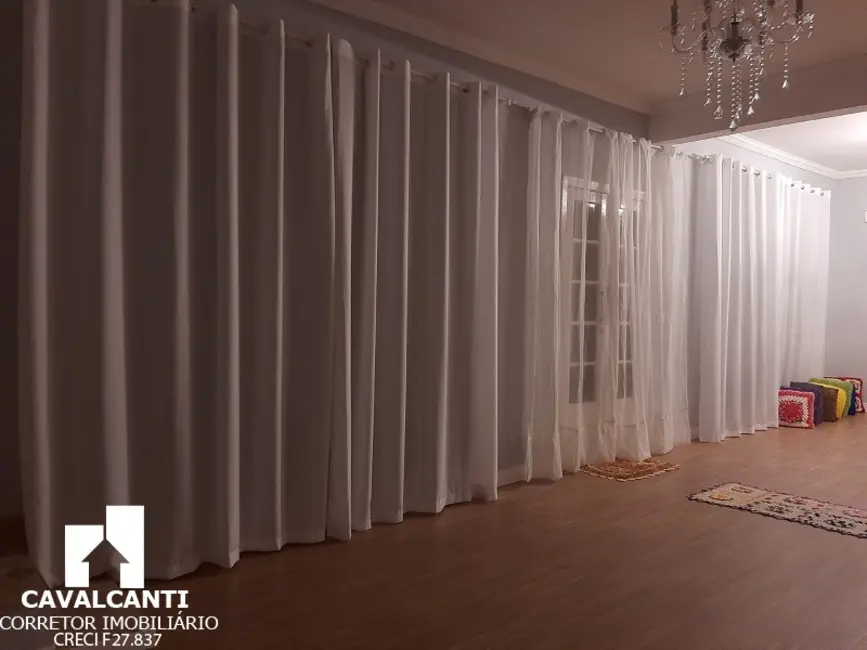 Casa com 4 quartos à venda, 165m2 em Iná, Sao Jose Dos Pinhais - PR - imagem 8 Foto 8 de Casa com 4 quartos à venda, 165m2 em Iná, Sao Jose Dos Pinhais - PR