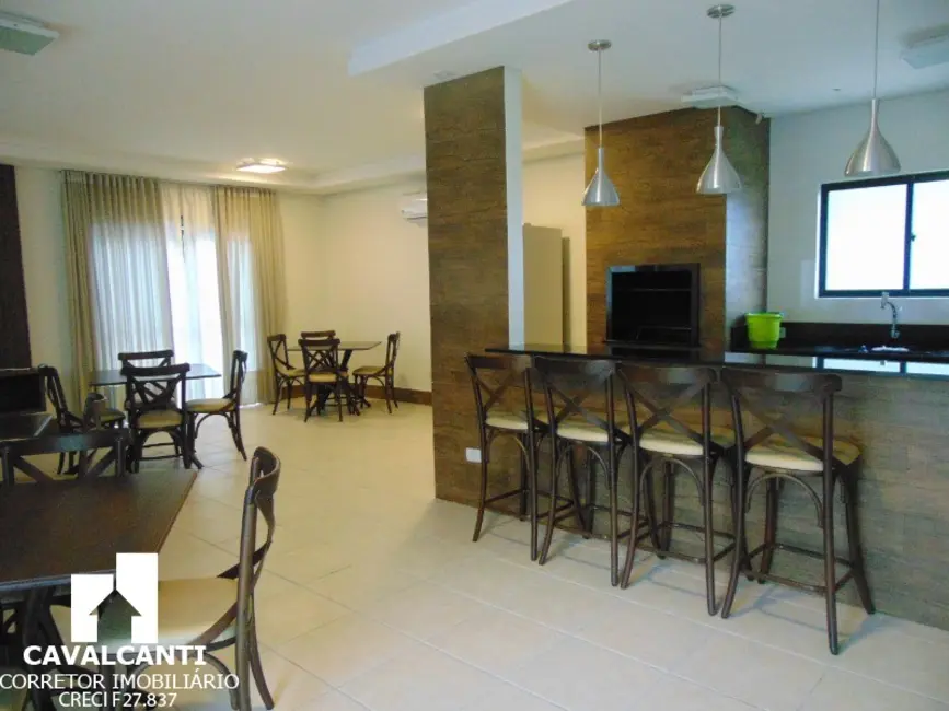 Casa com 4 quartos à venda, 250m2 em Braga, Sao Jose Dos Pinhais - PR - imagem 9 Foto 9 de Casa com 4 quartos à venda, 250m2 em Braga, Sao Jose Dos Pinhais - PR