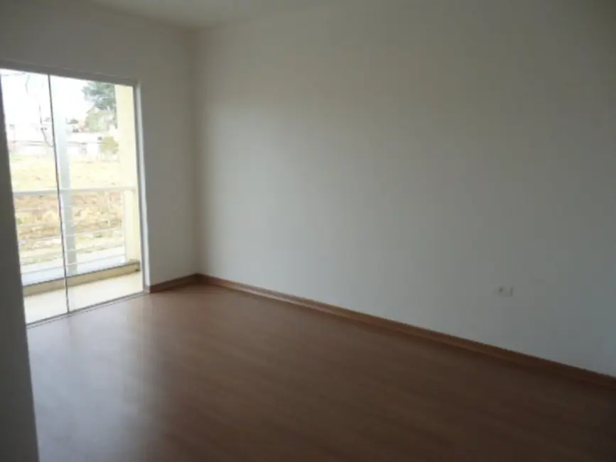 Foto 6 de Casa com 3 quartos para alugar, 160m2 em Cruzeiro, Sao Jose Dos Pinhais - PR