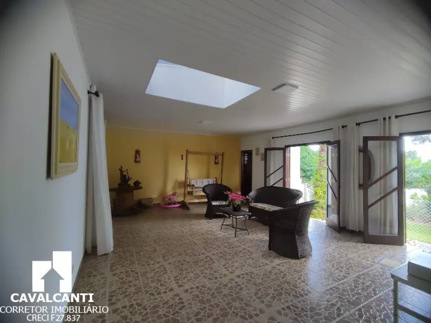 Casa com 4 quartos à venda, 710m2 em Bom Jesus, Sao Jose Dos Pinhais - PR - imagem 5 Foto 5 de Casa com 4 quartos à venda, 710m2 em Bom Jesus, Sao Jose Dos Pinhais - PR