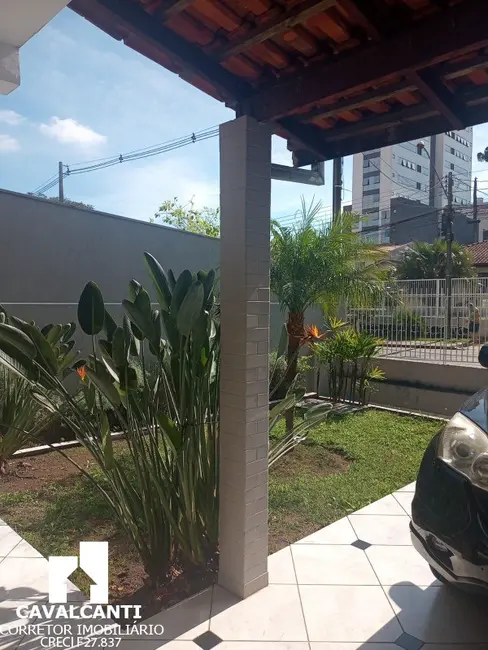 Casa com 4 quartos à venda, 160m2 em Centro, Sao Jose Dos Pinhais - PR - imagem 5 Foto 5 de Casa com 4 quartos à venda, 160m2 em Centro, Sao Jose Dos Pinhais - PR