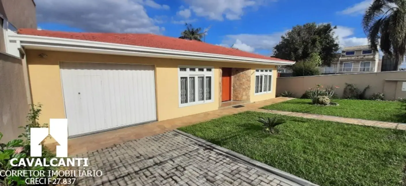 Foto 1 de Casa com 2 quartos à venda, 142m2 em Bom Jesus, Sao Jose Dos Pinhais - PR