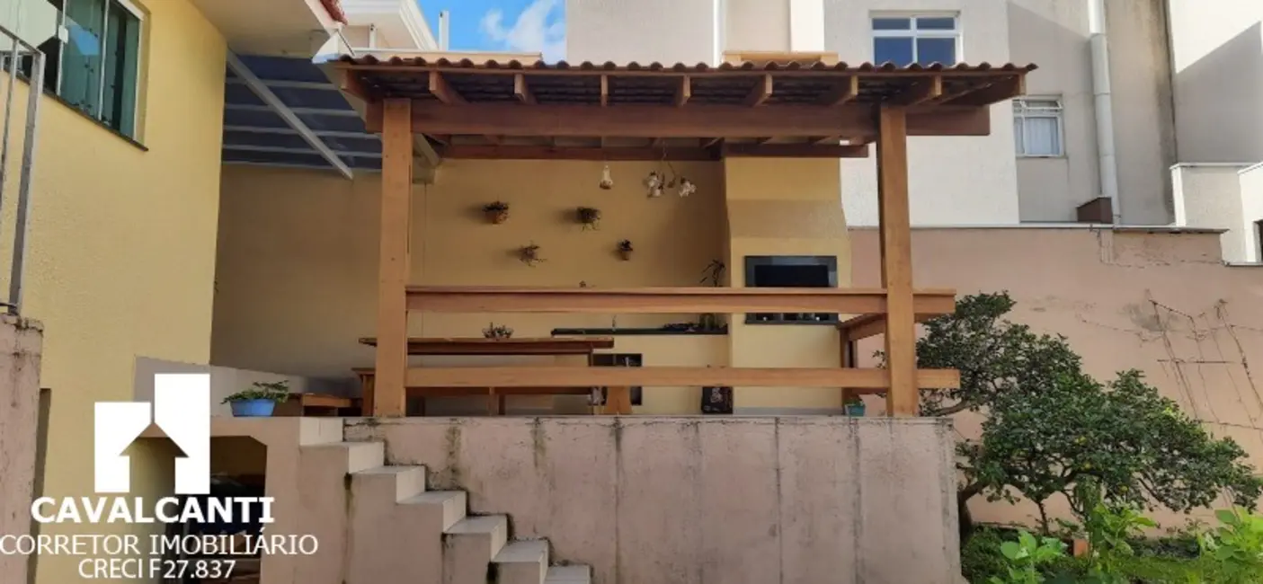 Casa com 2 quartos à venda, 142m2 em Bom Jesus, Sao Jose Dos Pinhais - PR - imagem 4 Foto 4 de Casa com 2 quartos à venda, 142m2 em Bom Jesus, Sao Jose Dos Pinhais - PR