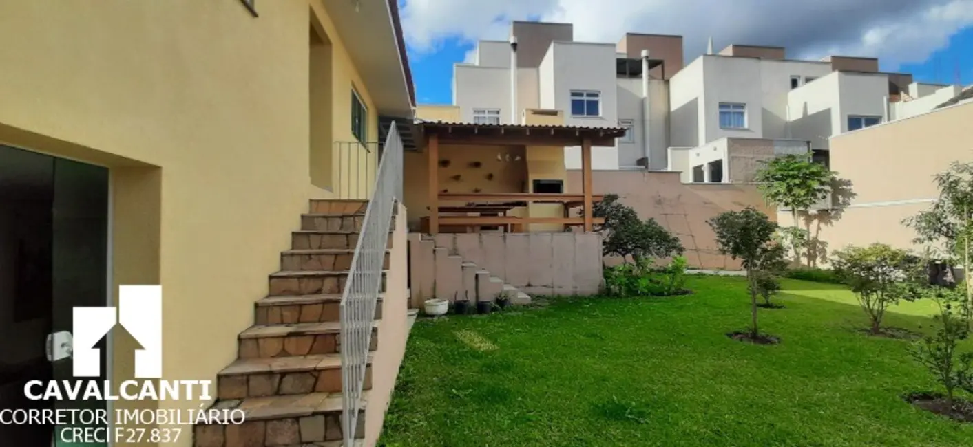 Casa com 2 quartos à venda, 142m2 em Bom Jesus, Sao Jose Dos Pinhais - PR - imagem 6 Foto 6 de Casa com 2 quartos à venda, 142m2 em Bom Jesus, Sao Jose Dos Pinhais - PR