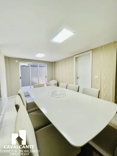 Casa com 4 quartos à venda, 330m2 em Três Marias, Sao Jose Dos Pinhais - PR - imagem 6 Foto 6 de Casa com 4 quartos à venda, 330m2 em Três Marias, Sao Jose Dos Pinhais - PR
