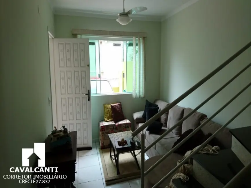 Casa de Condomínio com 3 quartos para alugar, 138m2 em Carioca, Sao Jose Dos Pinhais - PR - imagem 4 Foto 4 de Casa de Condomínio com 3 quartos para alugar, 138m2 em Carioca, Sao Jose Dos Pinhais - PR