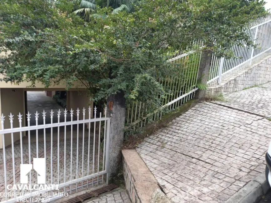 Foto 2 de Casa com 4 quartos à venda, 140m2 em Floresta, Joinville - SC