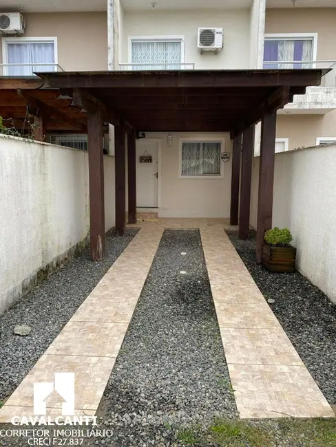 Foto 1 de Casa com 2 quartos à venda, 60m2 em Petrópolis, Joinville - SC