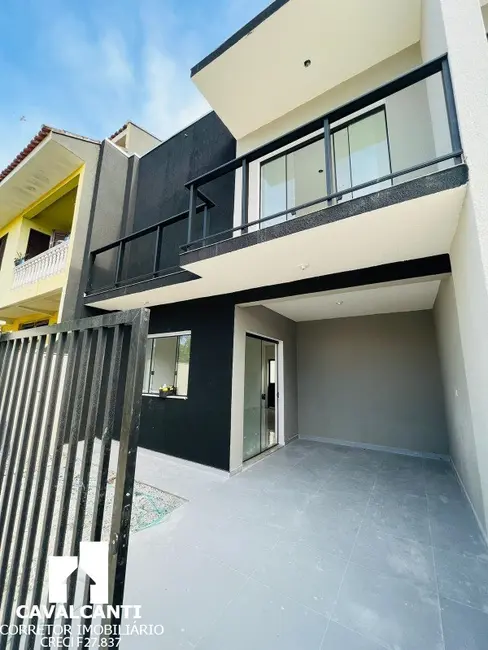 Foto 1 de Casa com 3 quartos à venda, 97m2 em Matinhos - PR