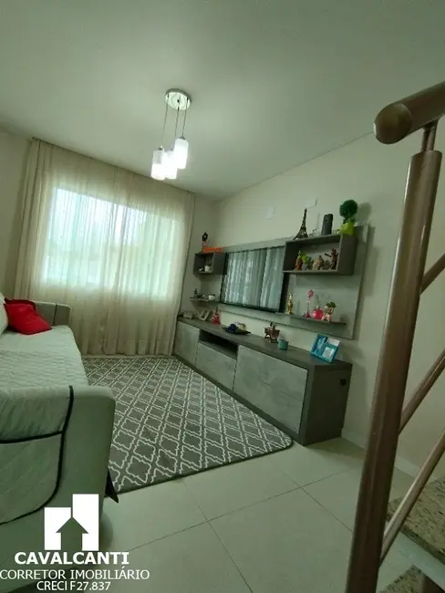 Casa de Condomínio com 3 quartos à venda, 140m2 em Bom Jesus, Sao Jose Dos Pinhais - PR - imagem 8 Foto 8 de Casa de Condomínio com 3 quartos à venda, 140m2 em Bom Jesus, Sao Jose Dos Pinhais - PR