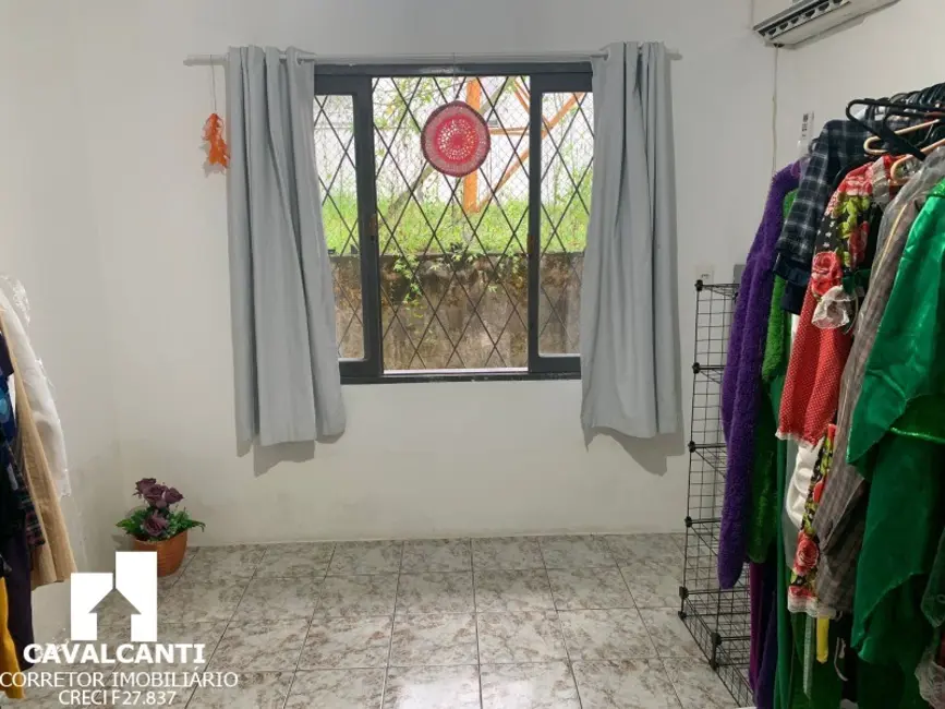 Casa com 4 quartos à venda, 130m2 em Glória, Joinville - SC - imagem 5 Foto 5 de Casa com 4 quartos à venda, 130m2 em Glória, Joinville - SC