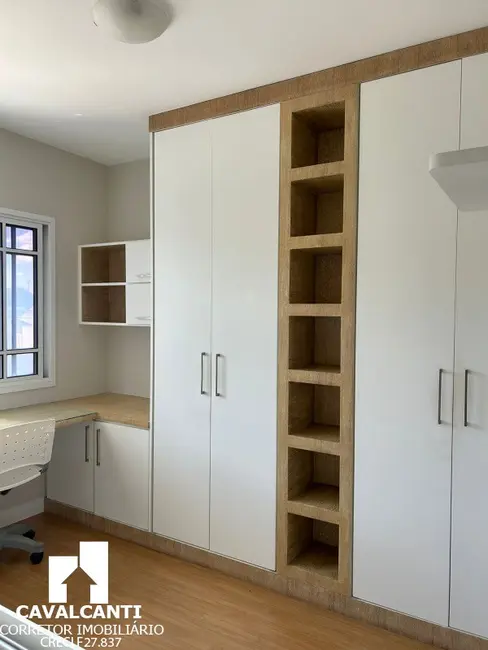 Casa com 4 quartos à venda, 300m2 em Bom Jesus, Sao Jose Dos Pinhais - PR - imagem 9 Foto 9 de Casa com 4 quartos à venda, 300m2 em Bom Jesus, Sao Jose Dos Pinhais - PR