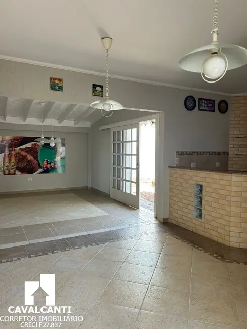 Casa com 4 quartos à venda, 300m2 em Bom Jesus, Sao Jose Dos Pinhais - PR - imagem 4 Foto 4 de Casa com 4 quartos à venda, 300m2 em Bom Jesus, Sao Jose Dos Pinhais - PR