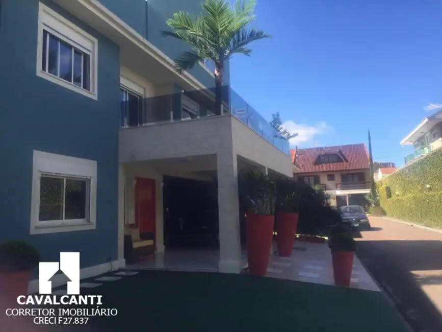 Casa de Condomínio com 6 quartos à venda, 590m2 em Centro, Sao Jose Dos Pinhais - PR - imagem 8 Foto 8 de Casa de Condomínio com 6 quartos à venda, 590m2 em Centro, Sao Jose Dos Pinhais - PR