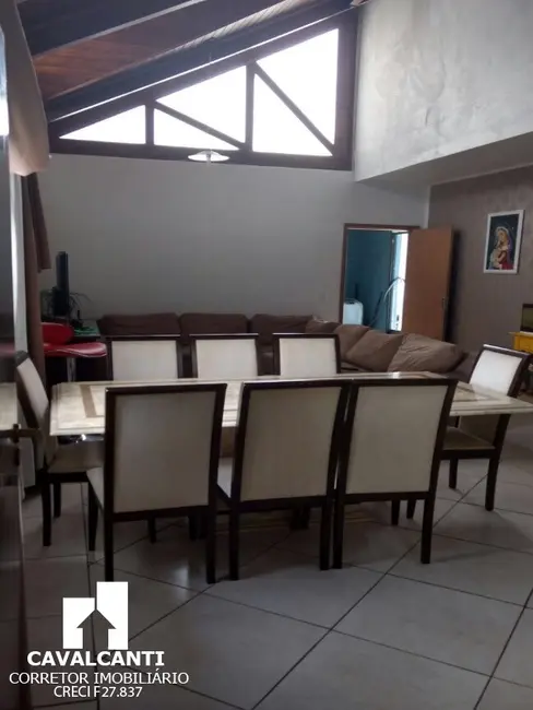 Casa com 3 quartos à venda, 193m2 em São Pedro, Sao Jose Dos Pinhais - PR - imagem 5 Foto 5 de Casa com 3 quartos à venda, 193m2 em São Pedro, Sao Jose Dos Pinhais - PR