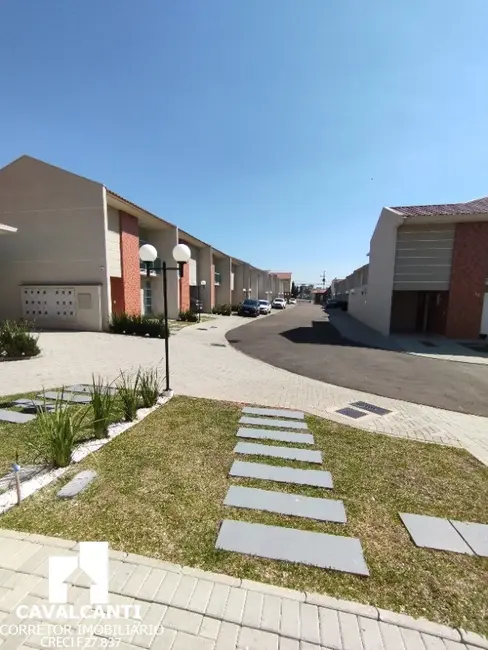 Casa de Condomínio com 3 quartos à venda, 135m2 em Cruzeiro, Sao Jose Dos Pinhais - PR - imagem 3 Foto 3 de Casa de Condomínio com 3 quartos à venda, 135m2 em Cruzeiro, Sao Jose Dos Pinhais - PR