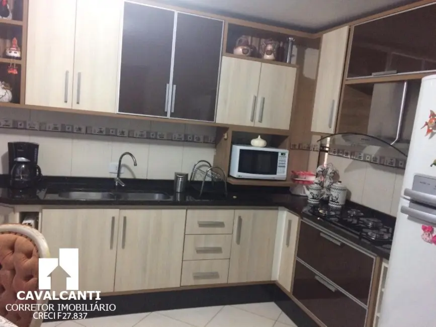Casa com 5 quartos à venda, 290m2 em Cruzeiro, Sao Jose Dos Pinhais - PR - imagem 8 Foto 8 de Casa com 5 quartos à venda, 290m2 em Cruzeiro, Sao Jose Dos Pinhais - PR