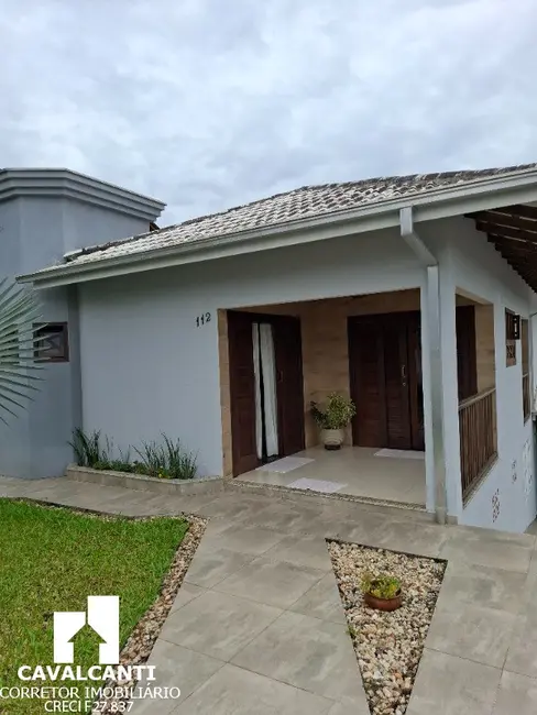 Foto 2 de Casa com 3 quartos à venda, 254m2 em Floresta, Joinville - SC