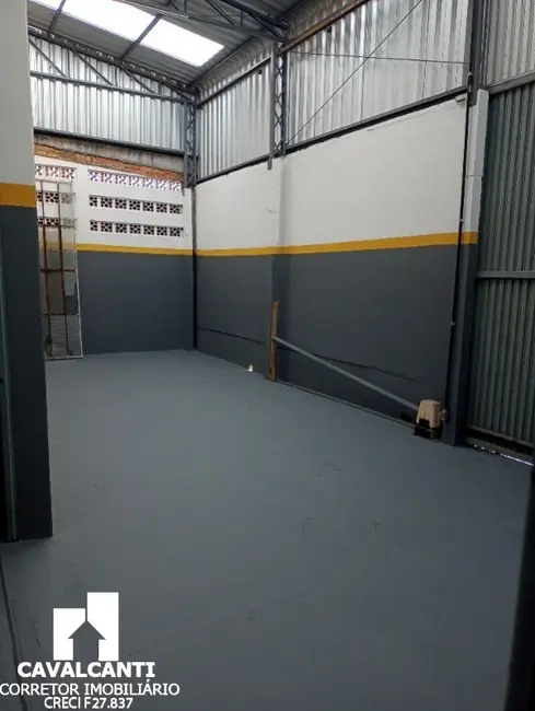Armazém / Galpão à venda e para alugar, 700m2 em Cruzeiro, Sao Jose Dos Pinhais - PR - imagem 7 Foto 7 de Armazém / Galpão à venda e para alugar, 700m2 em Cruzeiro, Sao Jose Dos Pinhais - PR