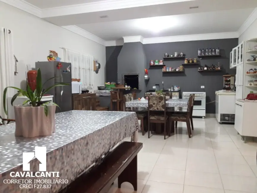 Chácara com 3 quartos à venda, 238m2 em Contenda, Sao Jose Dos Pinhais - PR - imagem 7 Foto 7 de Chácara com 3 quartos à venda, 238m2 em Contenda, Sao Jose Dos Pinhais - PR