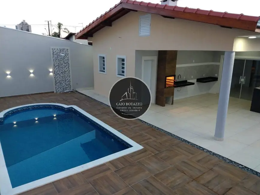 Casa com 3 quartos à venda, 354m2 em Flórida, Praia Grande - SP - imagem 8 Foto 8 de Casa com 3 quartos à venda, 354m2 em Flórida, Praia Grande - SP
