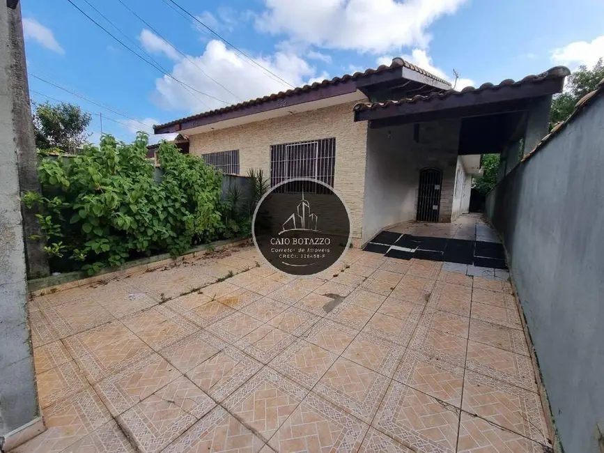 Casa com 3 quartos à venda em Peruibe - SP - imagem 1 Foto 1 de Casa com 3 quartos à venda em Peruibe - SP