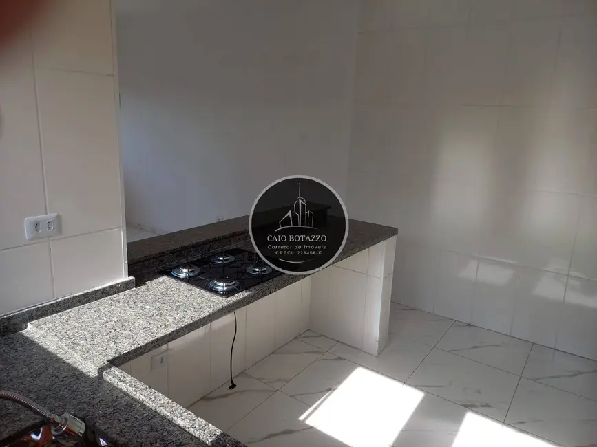 Foto 2 de Casa com 2 quartos à venda, 90m2 em Itanhaem - SP