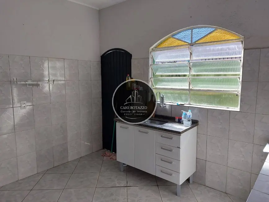 Casa com 2 quartos à venda e para alugar em Mongagua - SP - imagem 4 Foto 4 de Casa com 2 quartos à venda e para alugar em Mongagua - SP