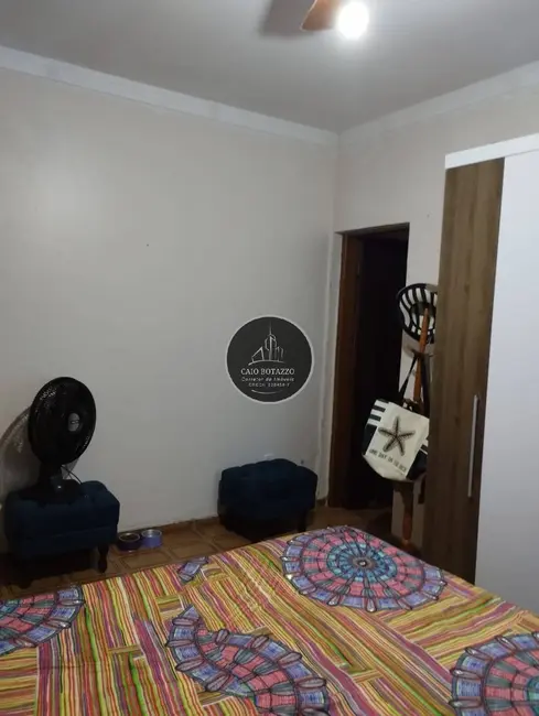 Foto 3 de Casa com 2 quartos à venda, 180m2 em Mongagua - SP