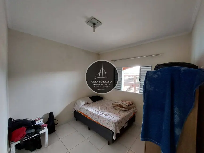 Casa com 2 quartos à venda e para alugar, 70m2 em Mongagua - SP - imagem 4 Foto 4 de Casa com 2 quartos à venda e para alugar, 70m2 em Mongagua - SP