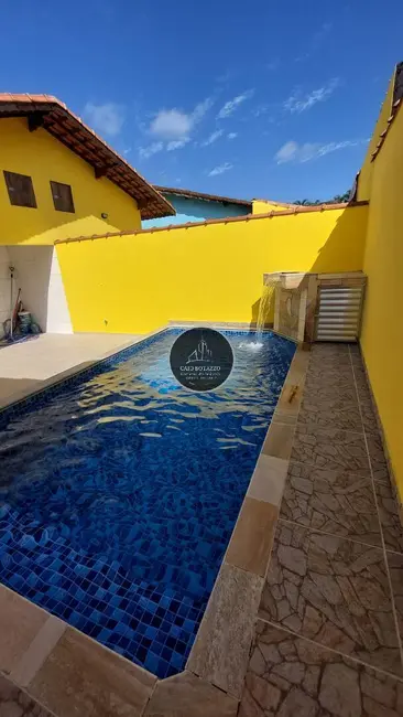 Foto 1 de Casa com 2 quartos à venda, 75m2 em Mongagua - SP