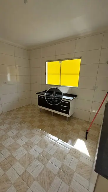 Foto 4 de Casa com 2 quartos à venda, 75m2 em Mongagua - SP