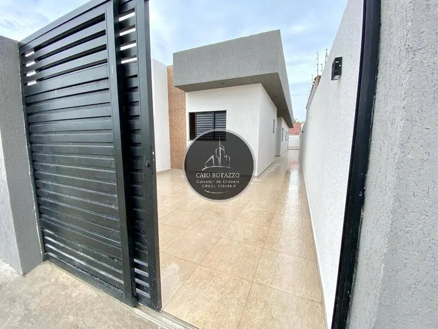 Foto 4 de Casa com 3 quartos à venda, 76m2 em Itanhaem - SP