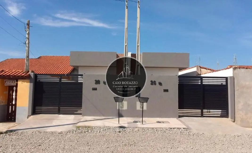 Foto 2 de Casa com 3 quartos à venda, 76m2 em Itanhaem - SP