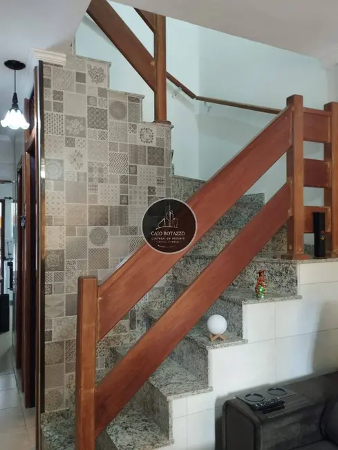 Foto 5 de Sobrado com 2 quartos à venda, 75m2 em Mongagua - SP