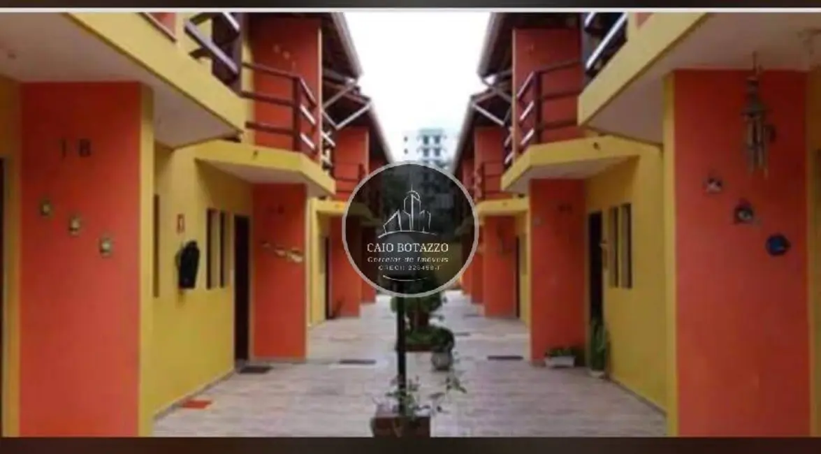 Foto 3 de Sobrado com 2 quartos à venda, 75m2 em Mongagua - SP