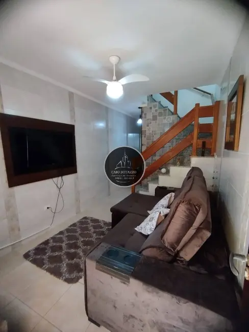 Foto 4 de Sobrado com 2 quartos à venda, 75m2 em Mongagua - SP